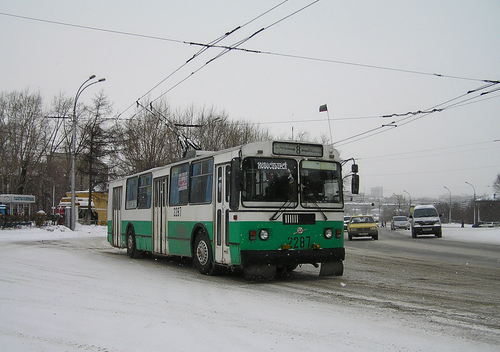 Novoszibirszk, ZiU-682G [G00] — 2287
