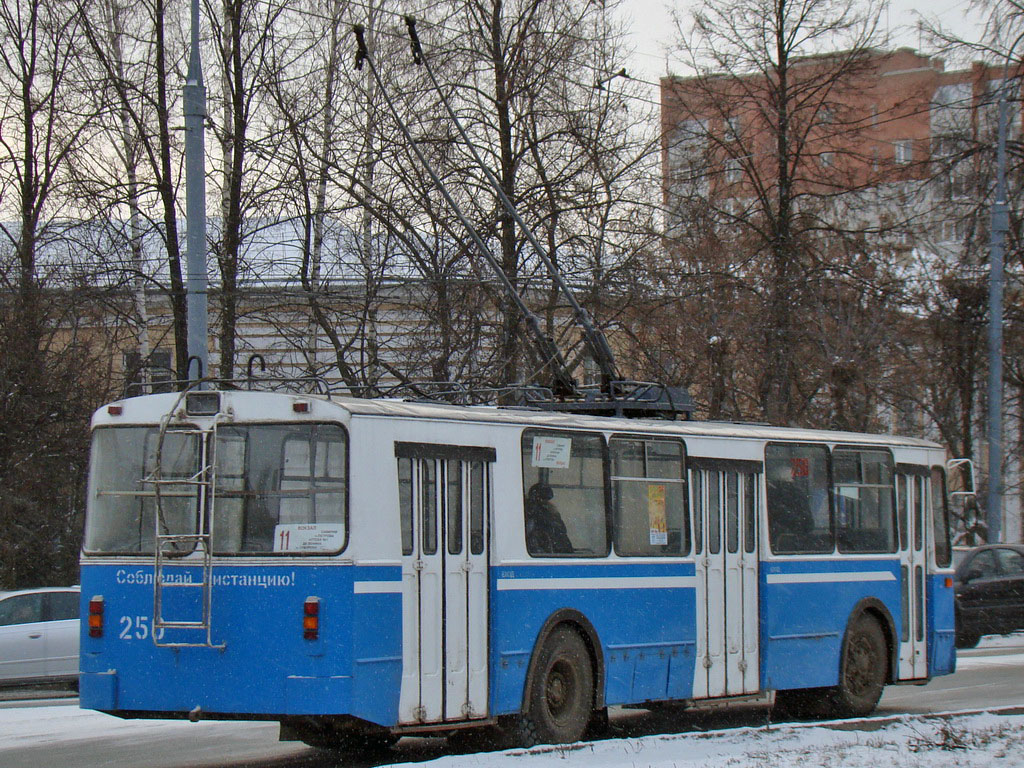 Йошкар-Ола, ЗиУ-682Г [Г00] № 250