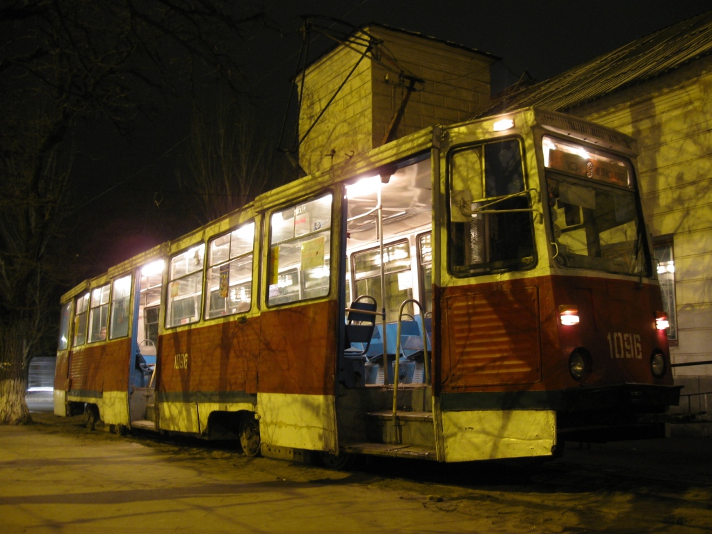 Николаев, 71-605 (КТМ-5М3) № 1096