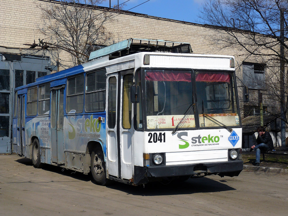 Днепр, ЮМЗ Т1Р (Т2П) № 2041