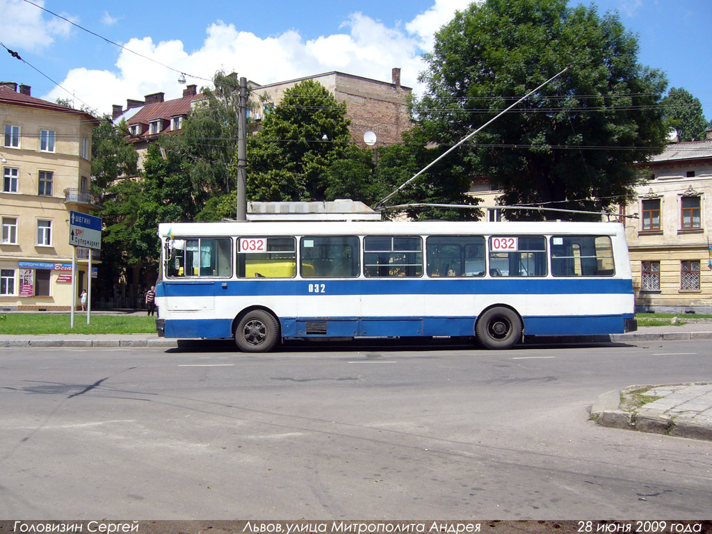 Львов, ЛАЗ-52522 № 032
