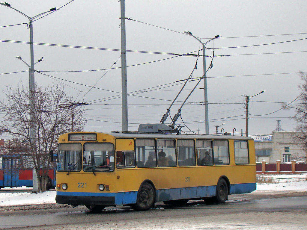 Yoshkar-Ola, ZiU-682V № 221