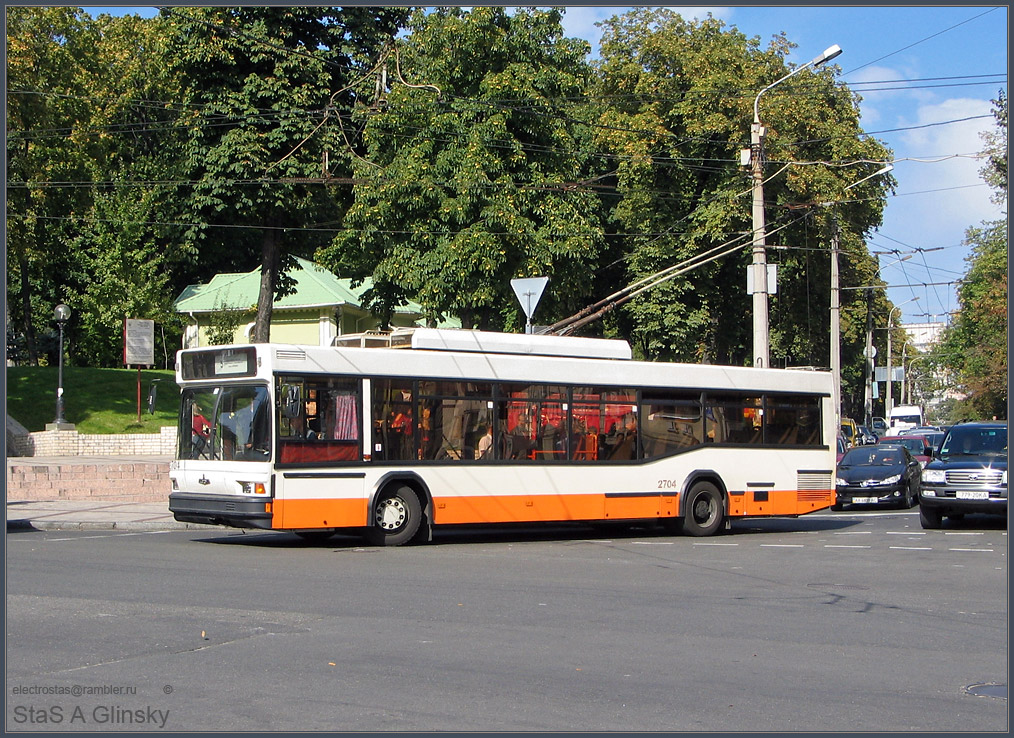 Киев, МАЗ-103Т № 2704