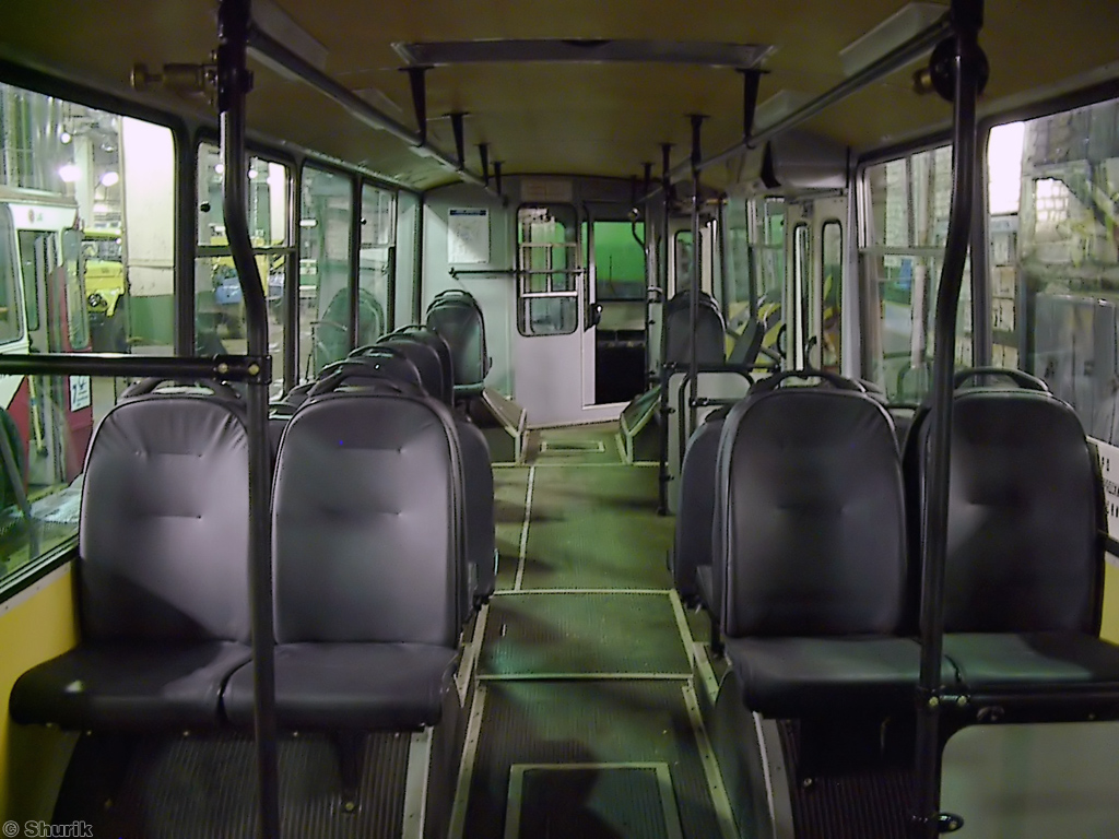 Moskva, Nizhtroll (ZiU-682G) č. 7004
