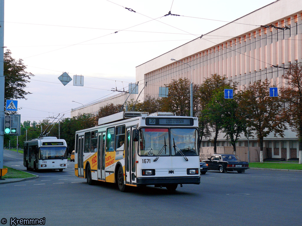 Гомель, БКМ 201А7 № 1671
