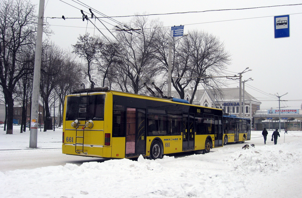 Krivij Rih, LAZ E183D1 Br. 661