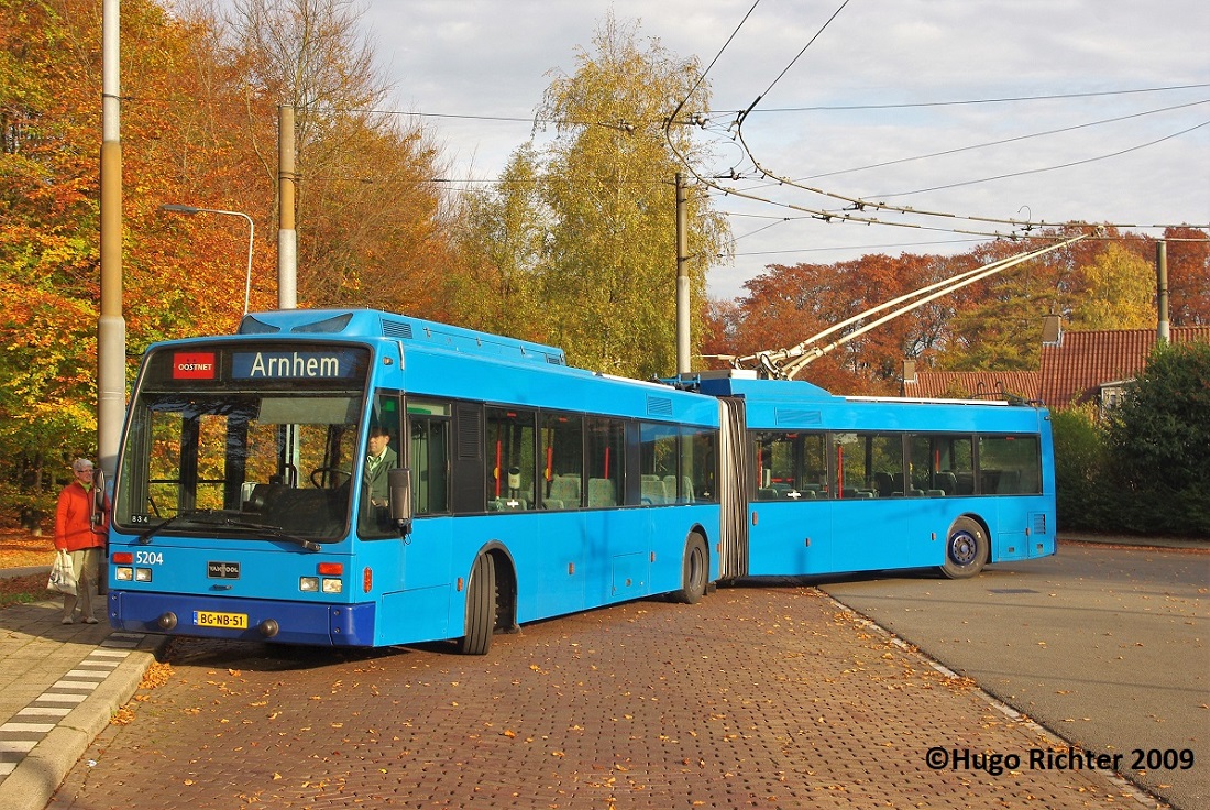 Арнем, Van Hool AG 300T № 5204