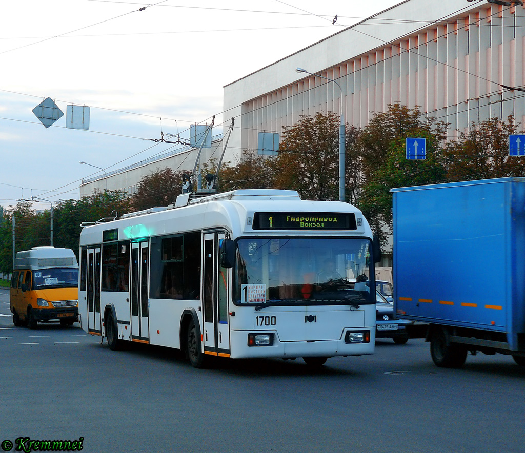 Гомель, БКМ 32102 № 1700
