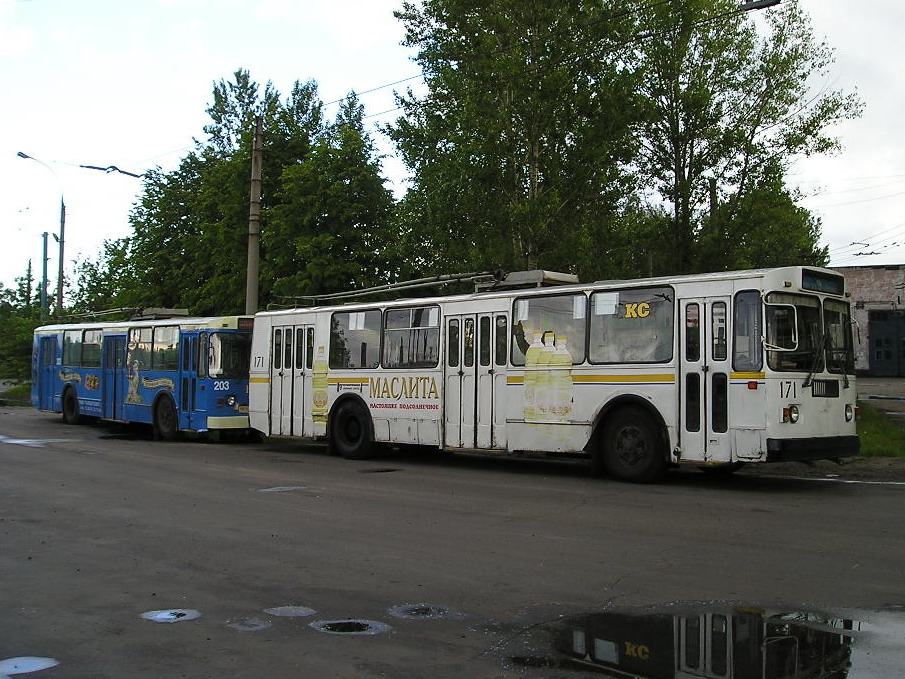 Ярославль, ЗиУ-682Г-012 [Г0А] № 171; Ярославль, ВМЗ-100 № 203