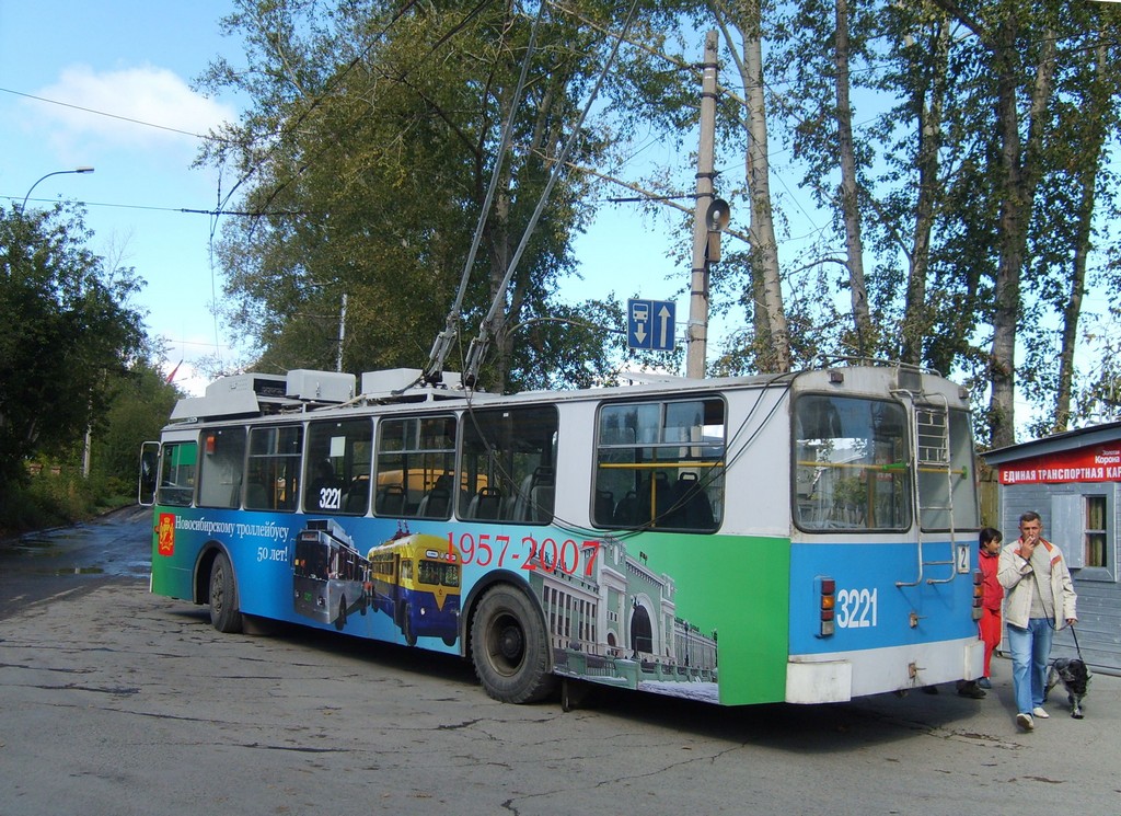 Новосибирск, СТ-682Г № 3221