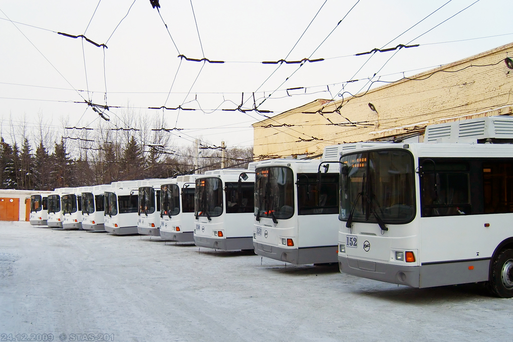 Омбы, LiAZ-52803 № 152; Омбы — 24.12.2009  — Presentation of new trolleybuses LiAZ-52803