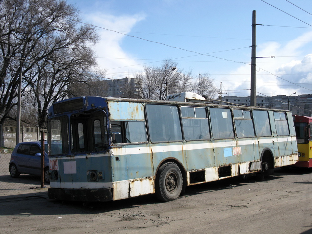 Днепр, ЗиУ-682В [В00] № 2109