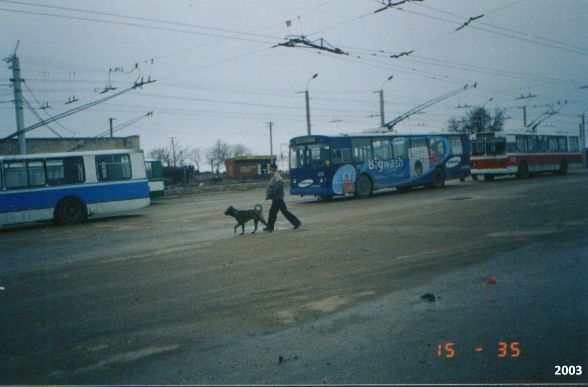 Севастополь, ЗиУ-682Г [Г00] № 1215; Севастополь, ЗиУ-682В [В00] № 1127