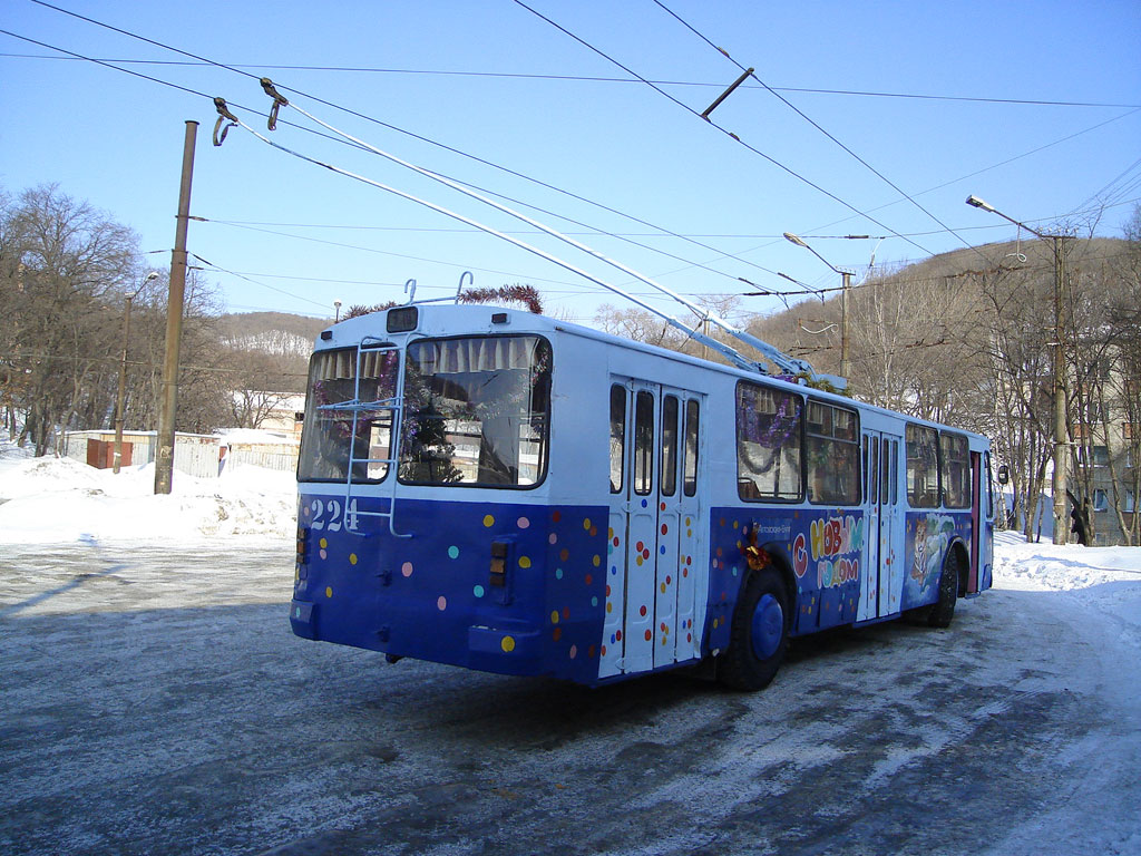 Владивосток, ЗиУ-682Г [Г00] № 224