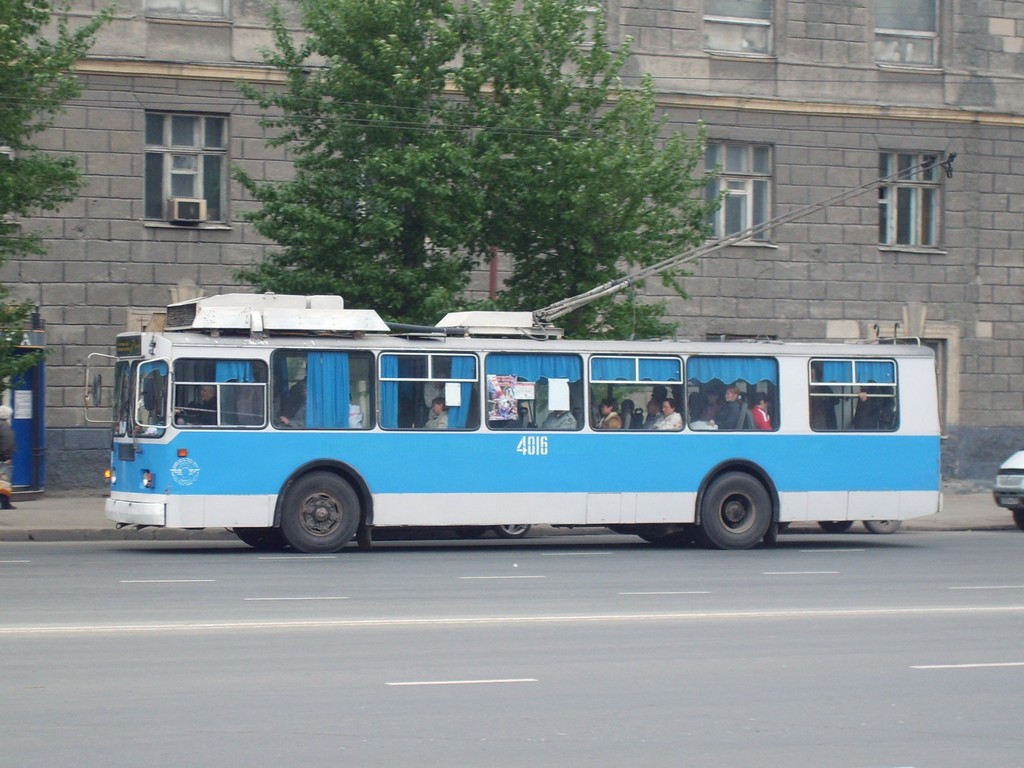 Novosibirsk, ST-682G # 4016 Novosibirsk, ST-682G # 4016