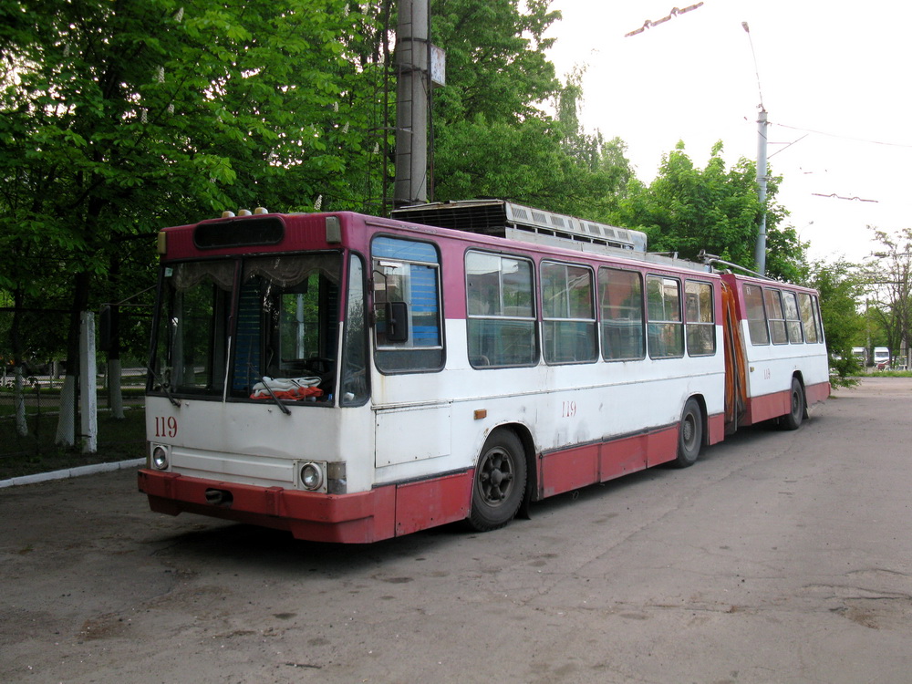 Ровно, ЮМЗ Т1 № 119