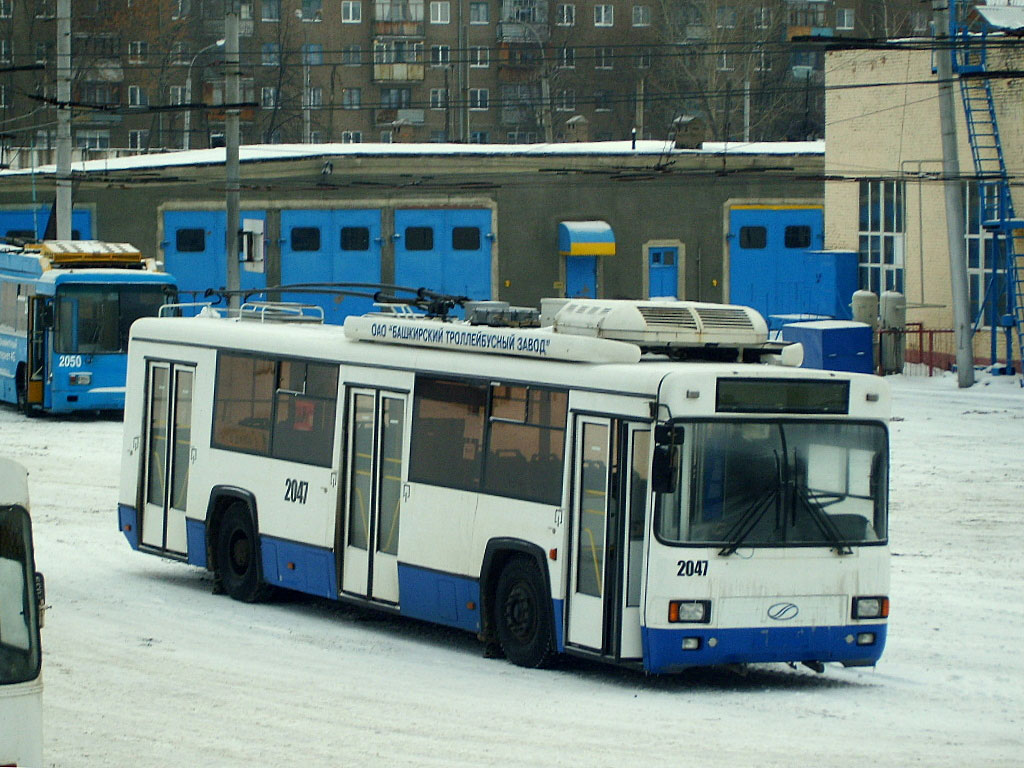 Уфа, БТЗ-52761Т № 2047