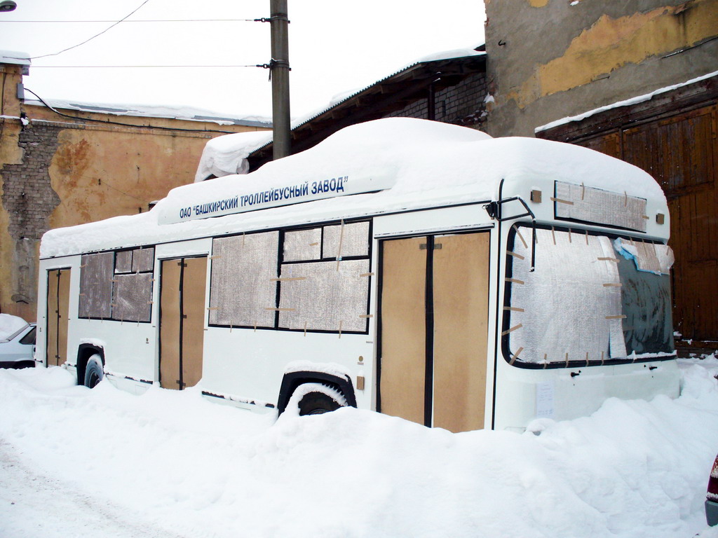 Киров, БТЗ-52764Р № 577