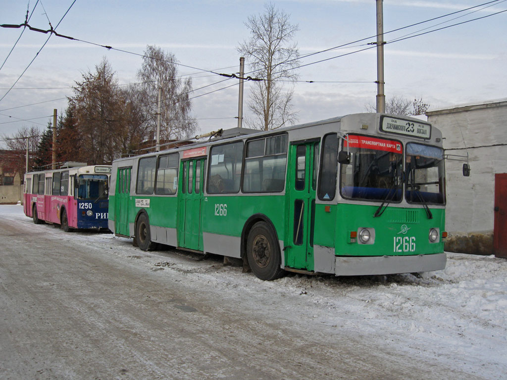 Novosibirsk, ZiU-682G [G00] Nr. 1266