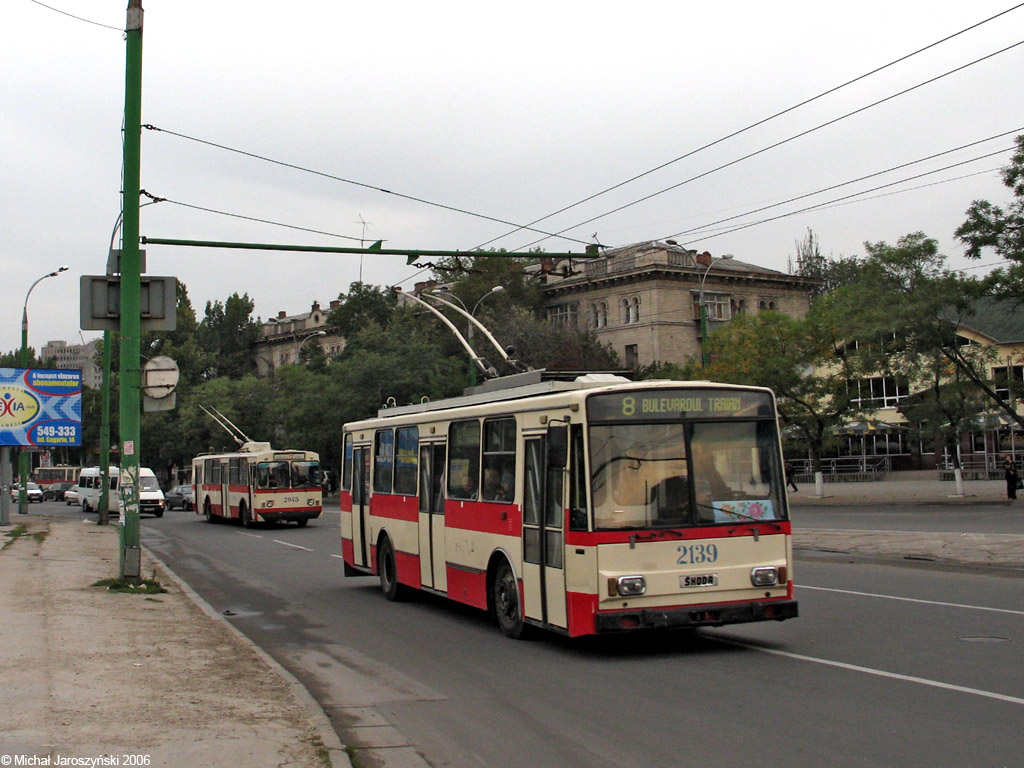 Кишинёв, Škoda 14Tr13/6M № 2139