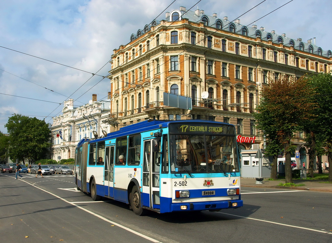 Рига, Škoda 15Tr13/6M № 2-502