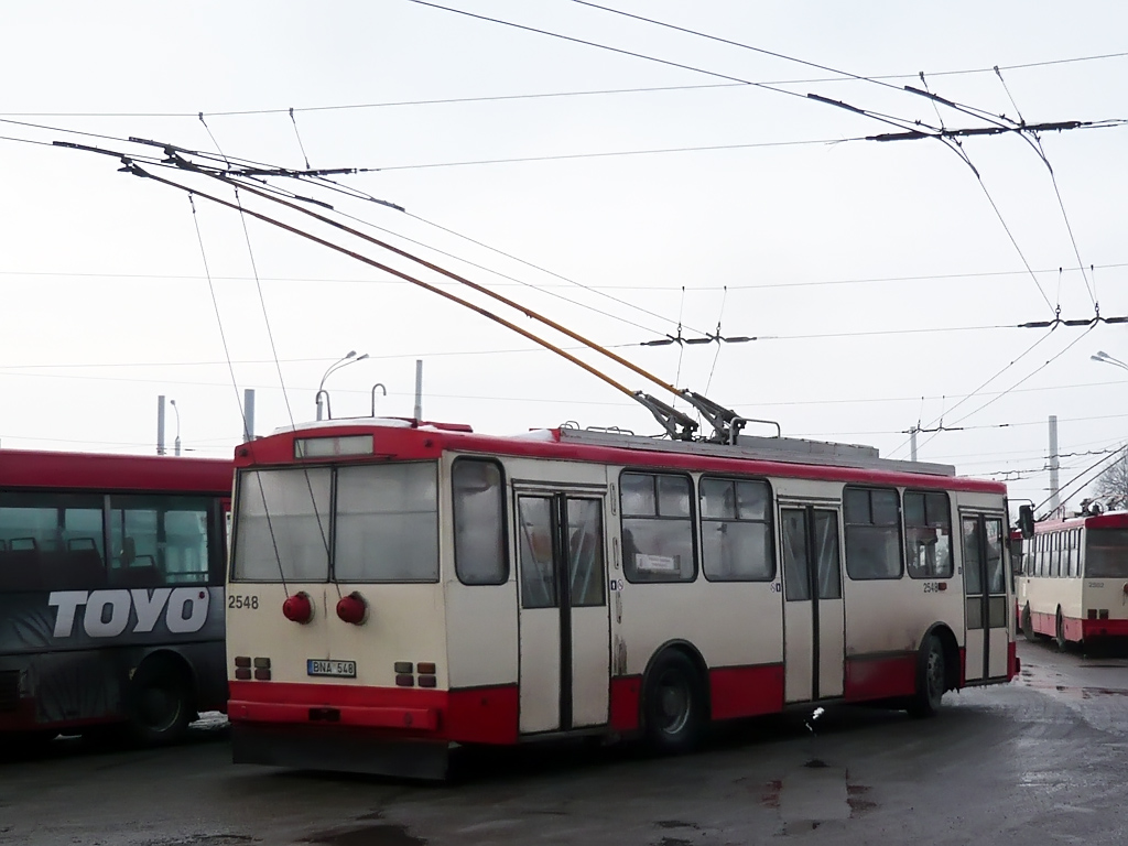 Вильнюс, Škoda 14Tr89/6 № 2548