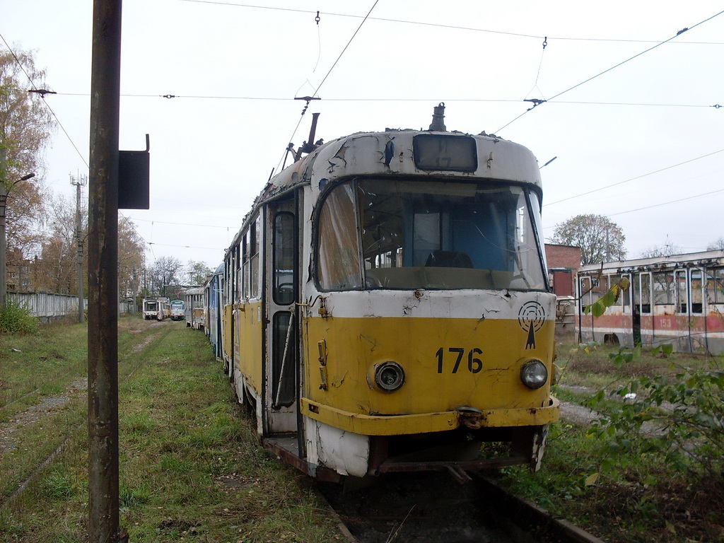 Владикавказ, Tatra T3SU № 176