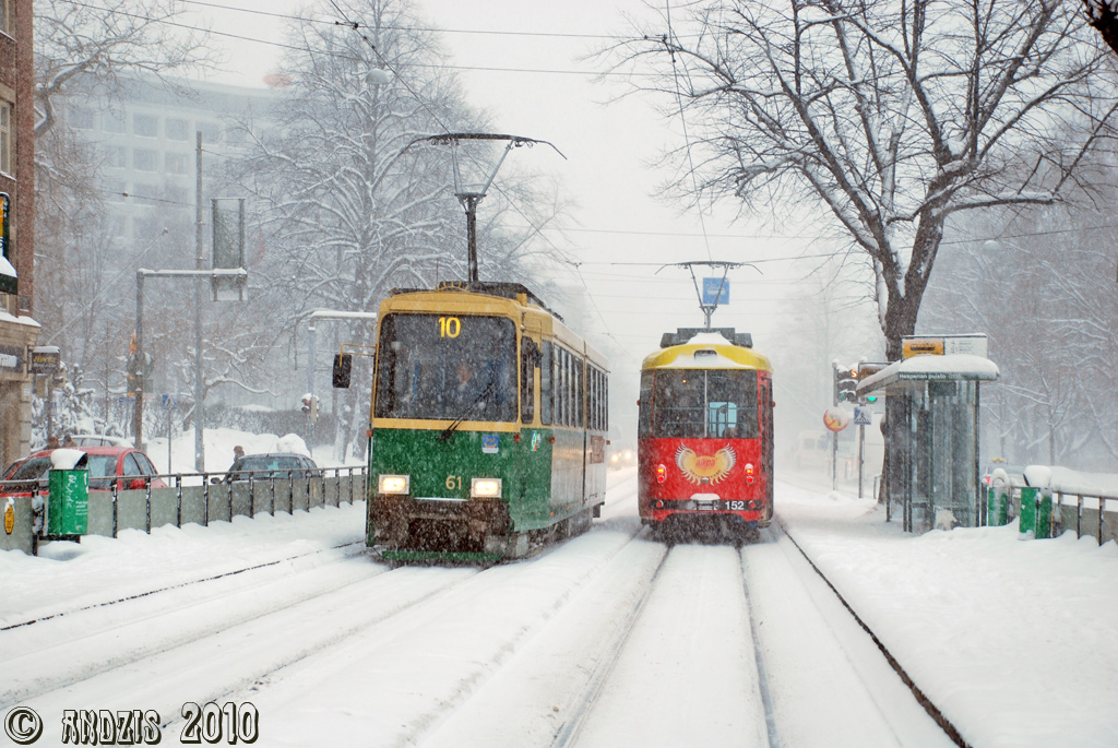 Хельсинки — Эспоо, Valmet Nr I+ № 61; Хельсинки — Эспоо, Duewag GT6 № 152