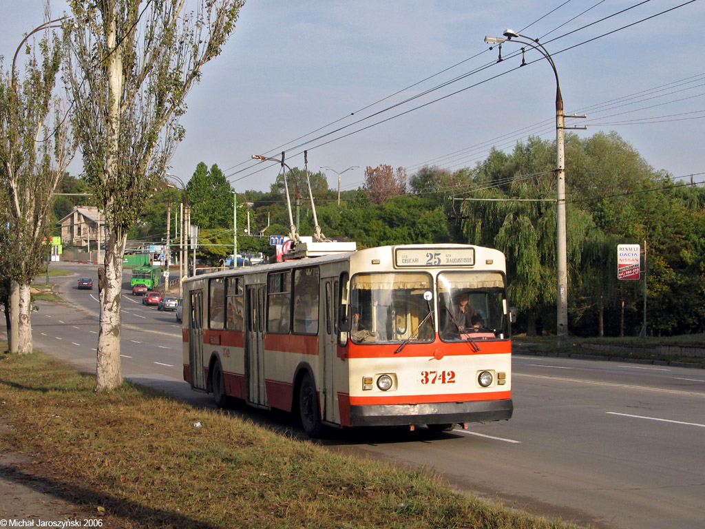 Chișinău, ZiU-682V [V00] № 3742