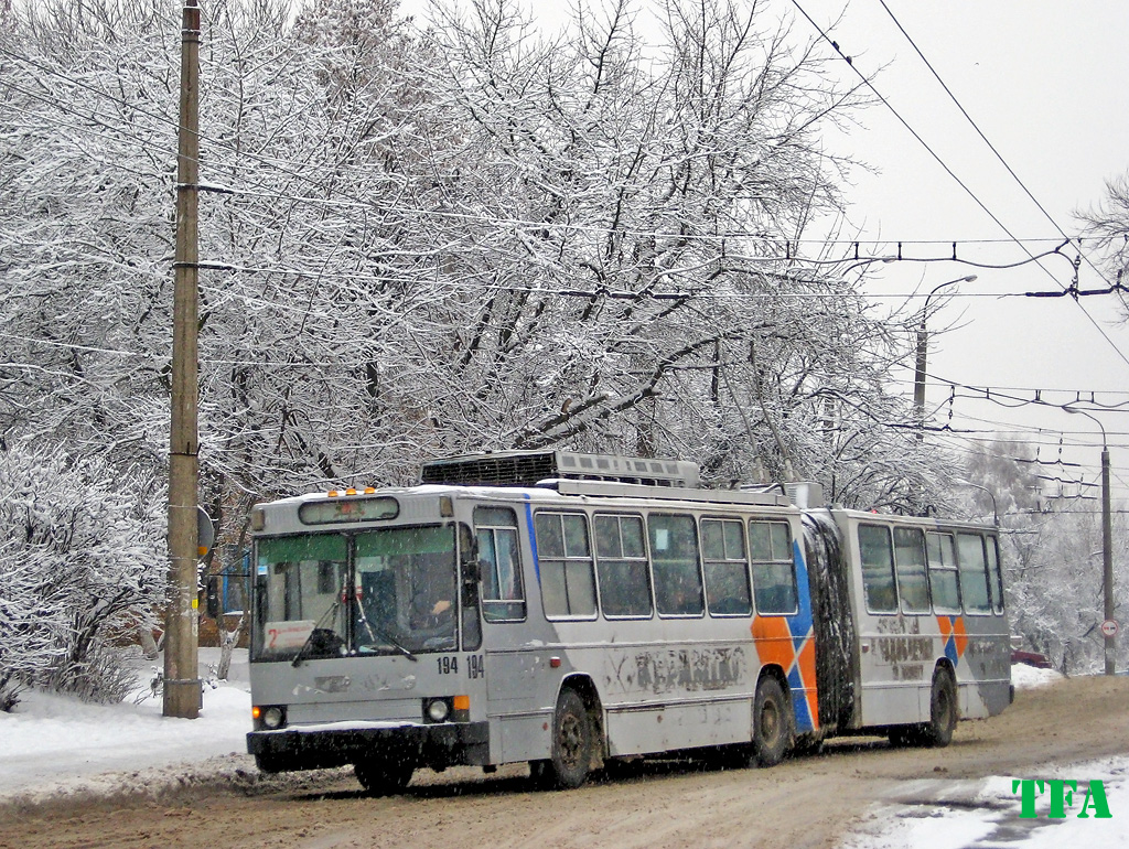 Луцк, ЮМЗ Т1 № 194