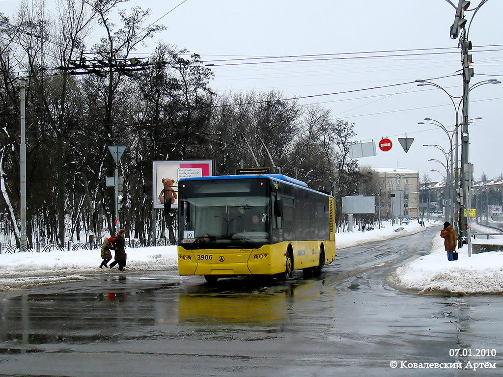 Киев, ЛАЗ E183D1 № 3906