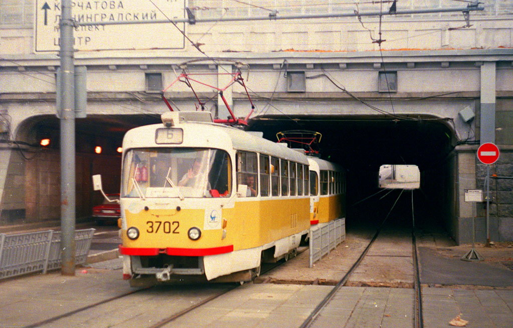 Москва, Tatra T3SU № 3702