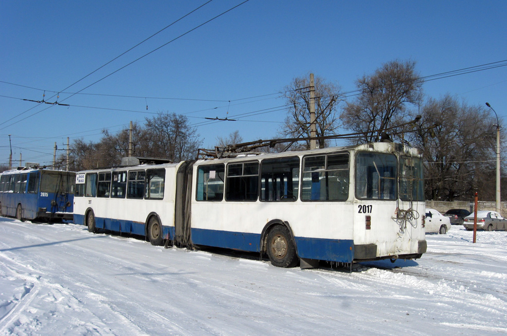 Днепр, ZiU-683V01 № 2017