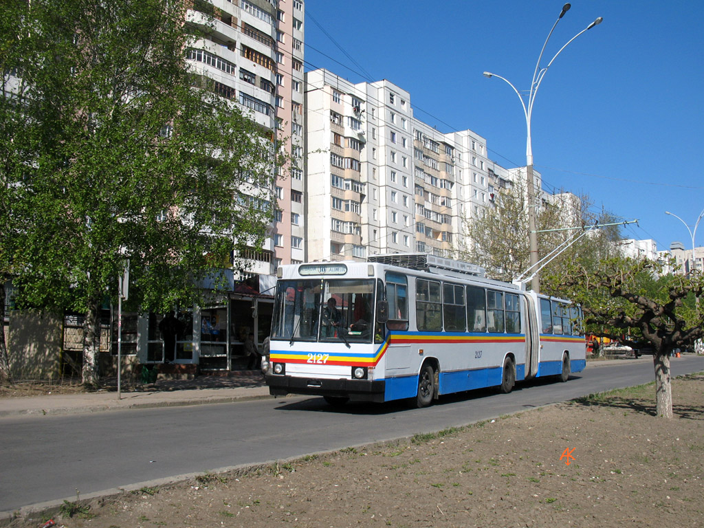 Кишинёв, ЮМЗ Т1 № 2127