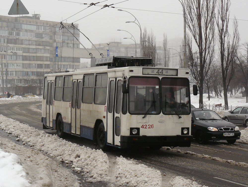 Kijów, YMZ T2 Nr 4226