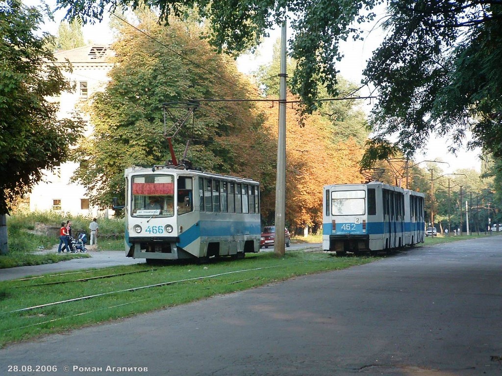 Кривой Рог, 71-608КМ № 466; Кривой Рог, 71-608К № 462