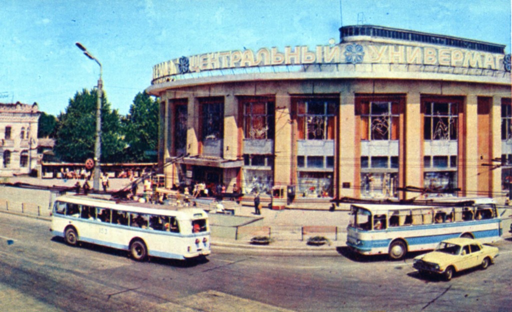Trolleybus de Crimée, Škoda 8Tr10 N°. 153; Trolleybus de Crimée — Historical photos (1959 — 2000)