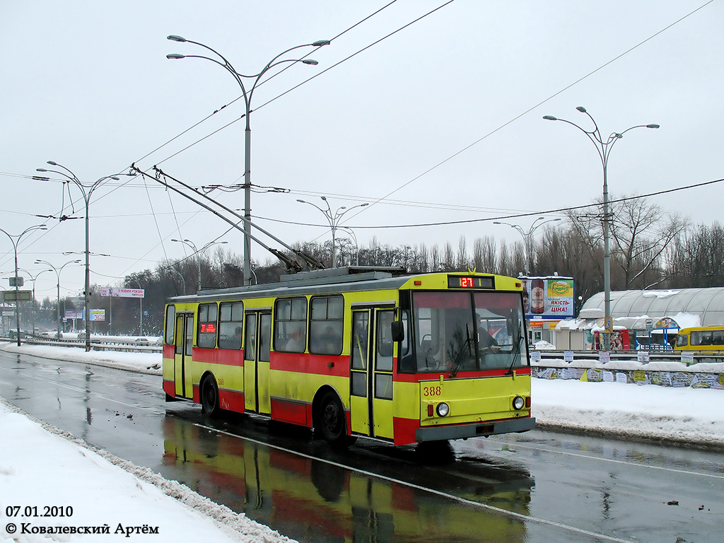 Киев, Škoda 14Tr02/6 № 388