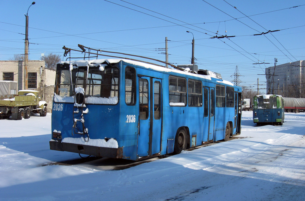 Днепр, ЮМЗ Т1Р (Т2П) № 2036