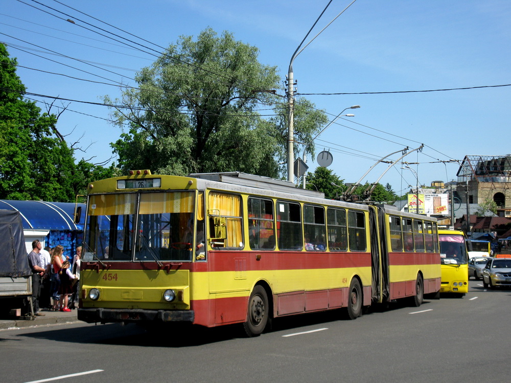 Киев, Škoda 15Tr02/6 № 454