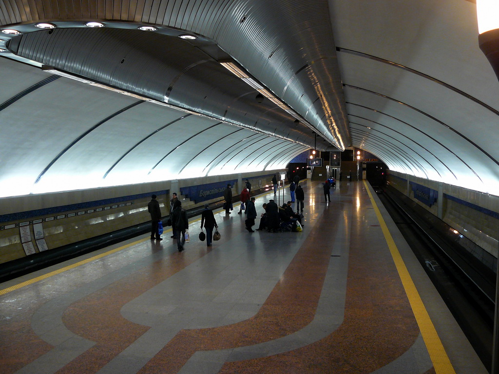Киев — Метрополитен — Сырецко-Печерская линия