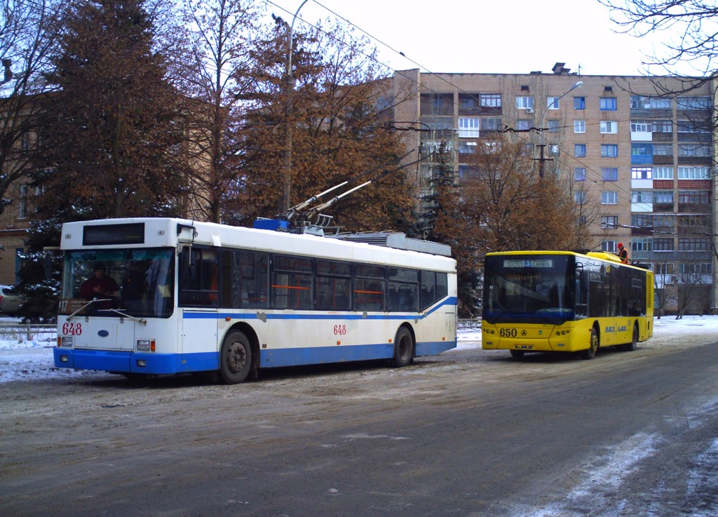 Кривой Рог, ЮМЗ E186 № 648; Кривой Рог, ЛАЗ E183D1 № 650