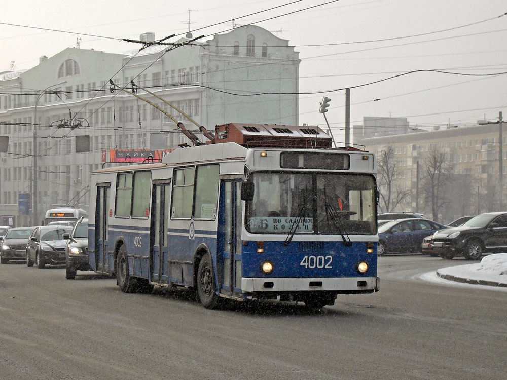 Москва, МТрЗ-6223-0000010 № 4002