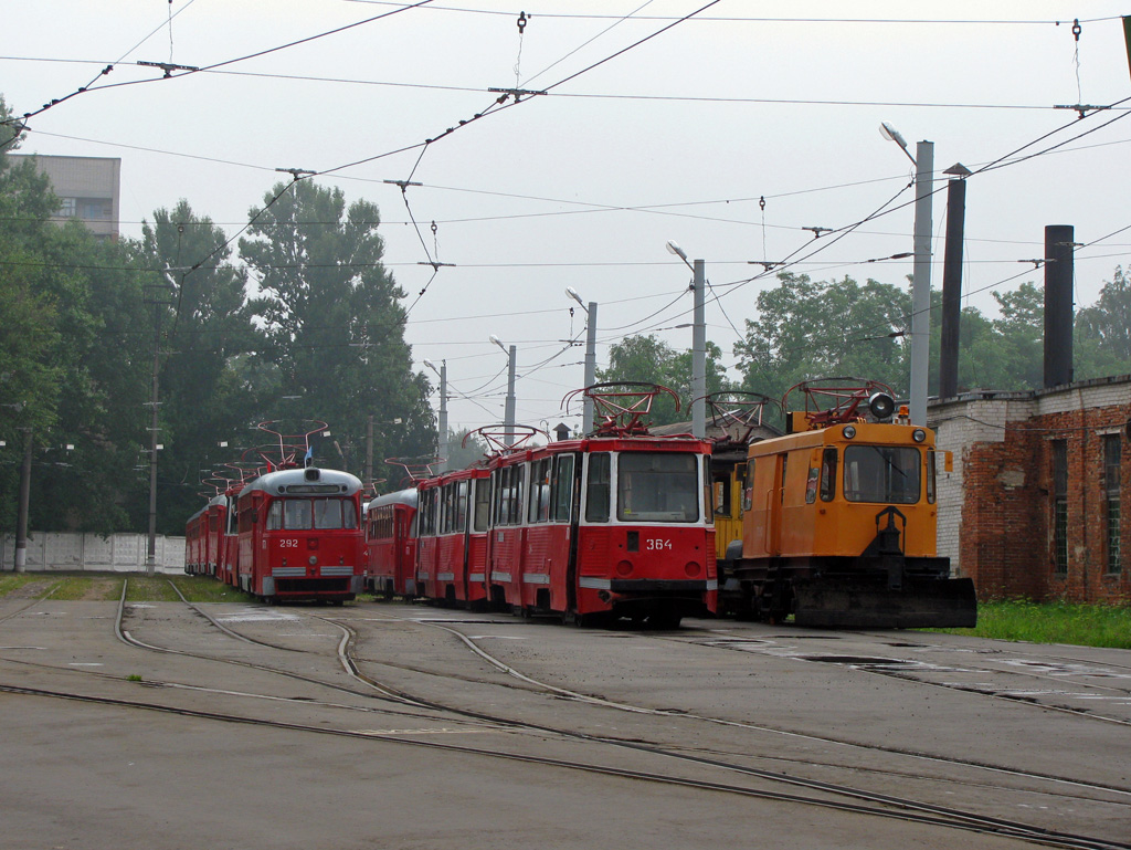 Vitsebsk, RVZ-6M2 # 292; Vitsebsk, 71-605 (KTM-5M3) # 364; Vitsebsk — Carriages not working after uncoupling of systems