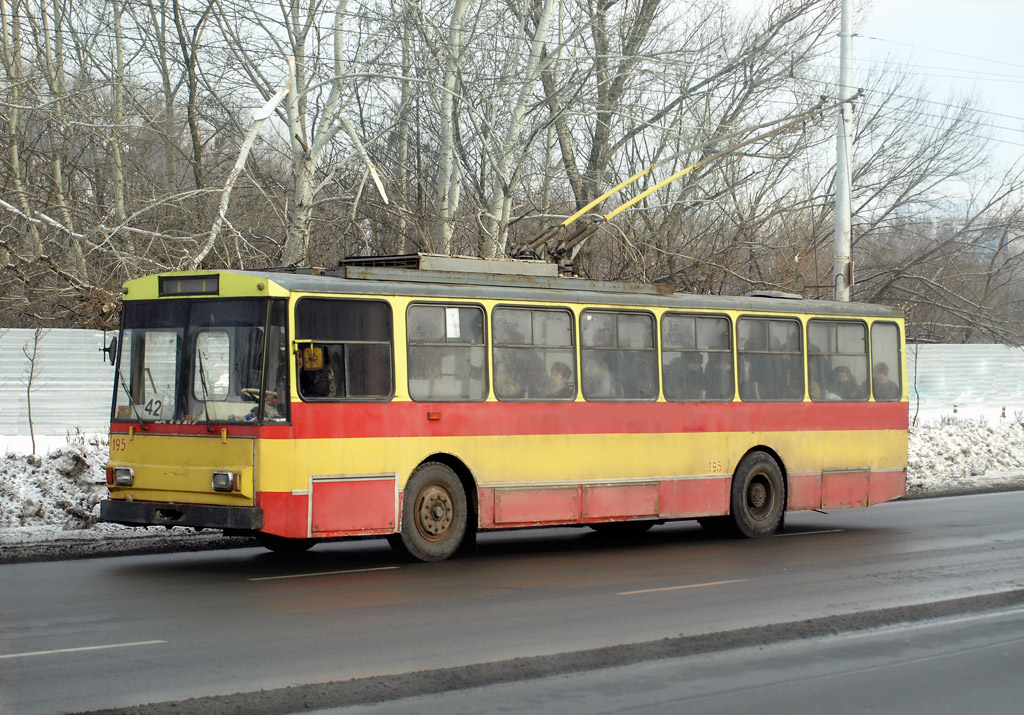 Киев, Škoda 14Tr02/6 № 195