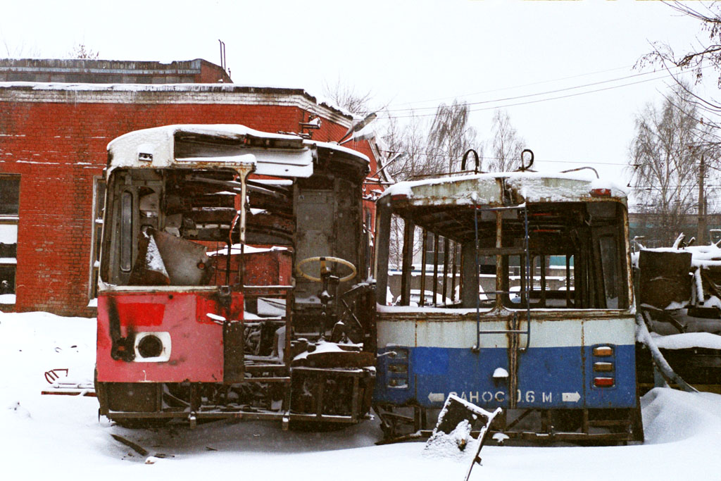 Тверь, ЗиУ-682Г [Г00] № 125; Тверь, ЗиУ-682В № 55; Тверь — "Последний путь" тверских троллейбусов