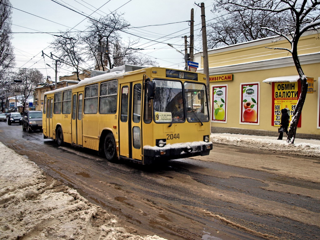 Одесса, ЮМЗ Т2 мод. 7 № 2044
