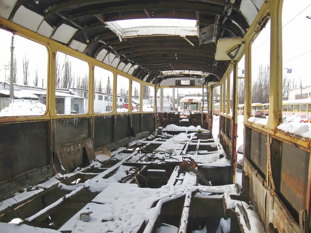 Kijev, Tatra T3SU — 5390