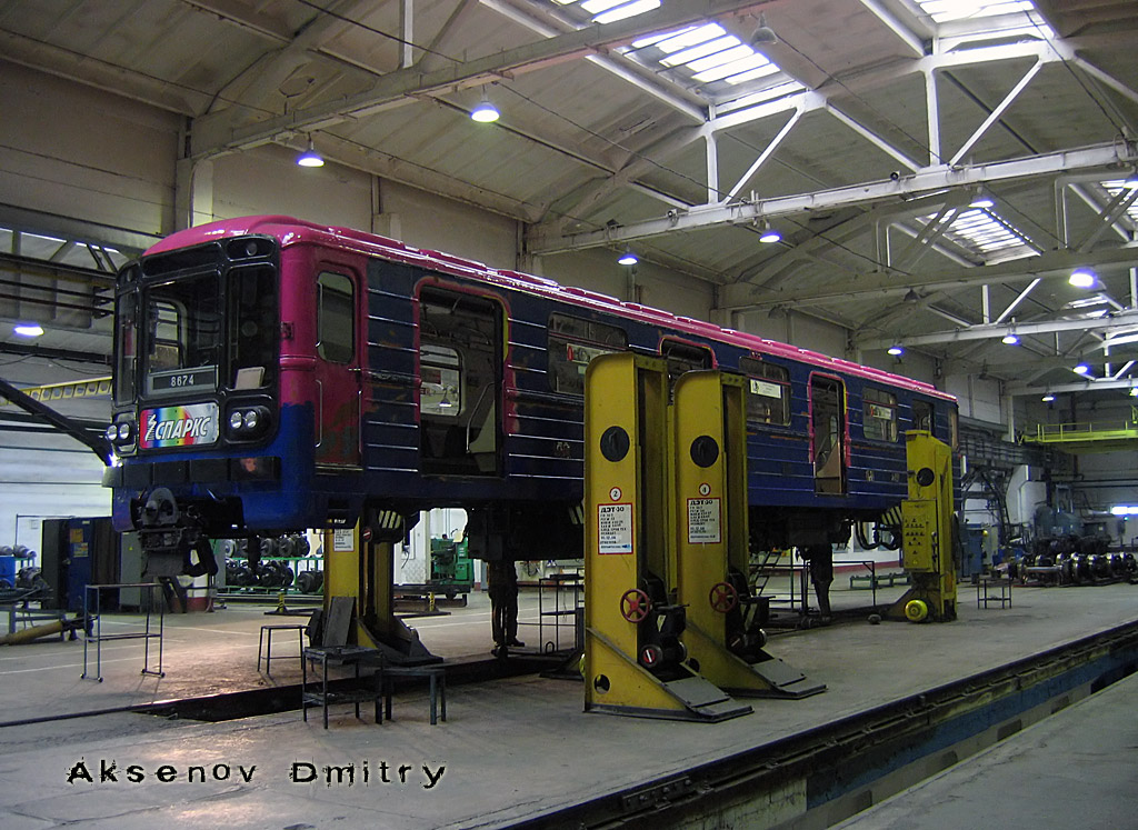 Новосибирск, 81-717 (ЛВЗ) № 8674