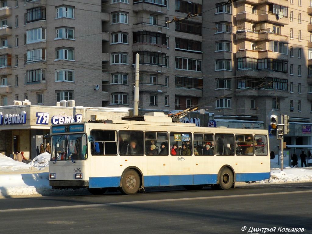 Sankt Petersburg, VMZ-5298-020 Nr. 4695